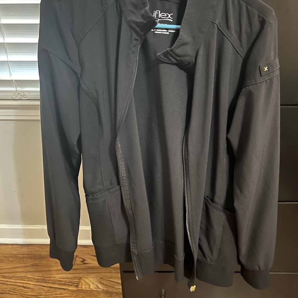 Women’s Scrub Jacket
